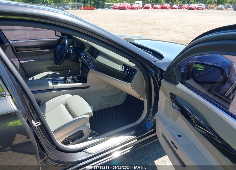 2013 BMW 750I XDRIVE VIN: WBAYB6C51DD223604