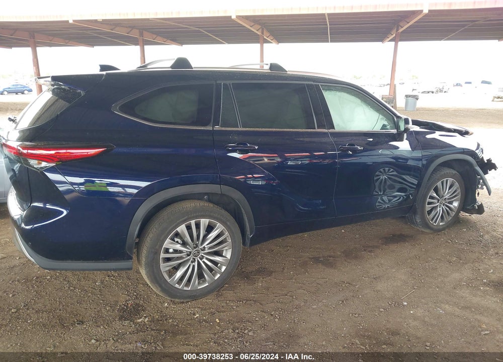 2023 TOYOTA HIGHLANDER PLATINUM VIN: 5TDKDRAH2PS507379