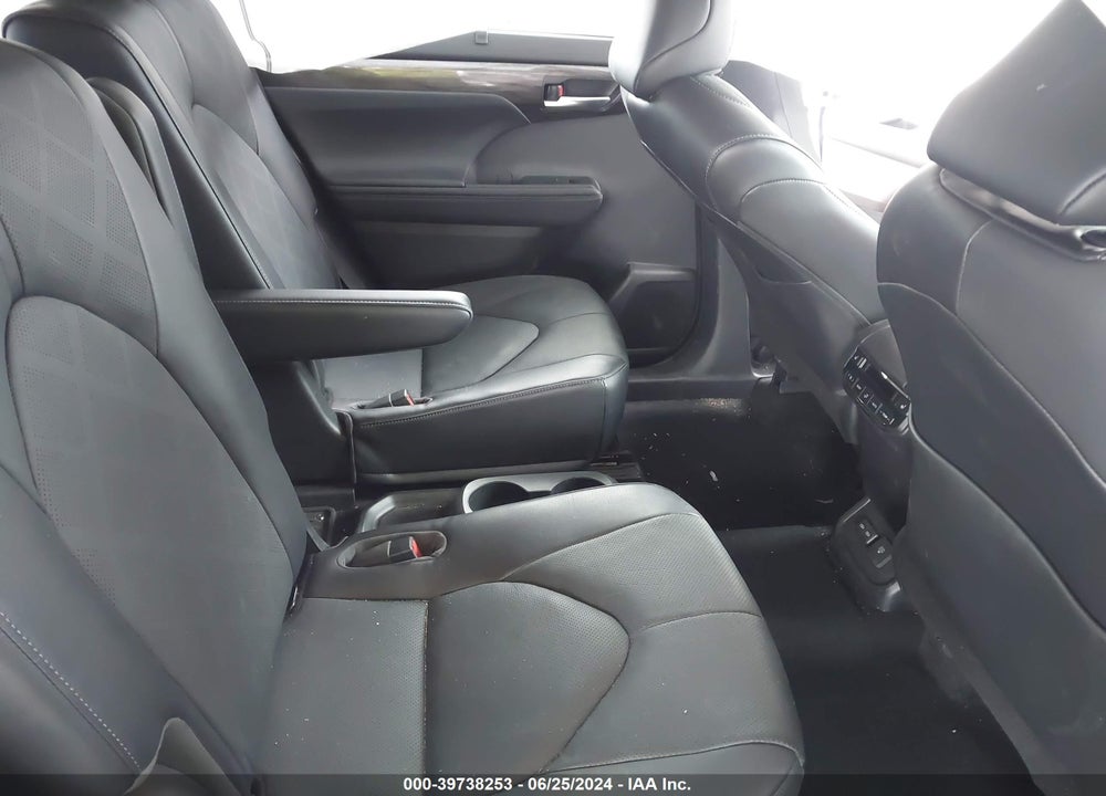 2023 TOYOTA HIGHLANDER PLATINUM VIN: 5TDKDRAH2PS507379
