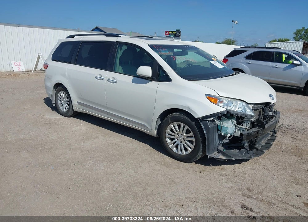 2017 TOYOTA SIENNA VIN: 5TDYZ3DC1HS836777
