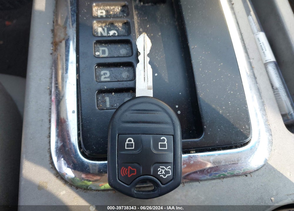 2008 FORD ESCAPE XLT VIN: 1FMCU031X8KE61255