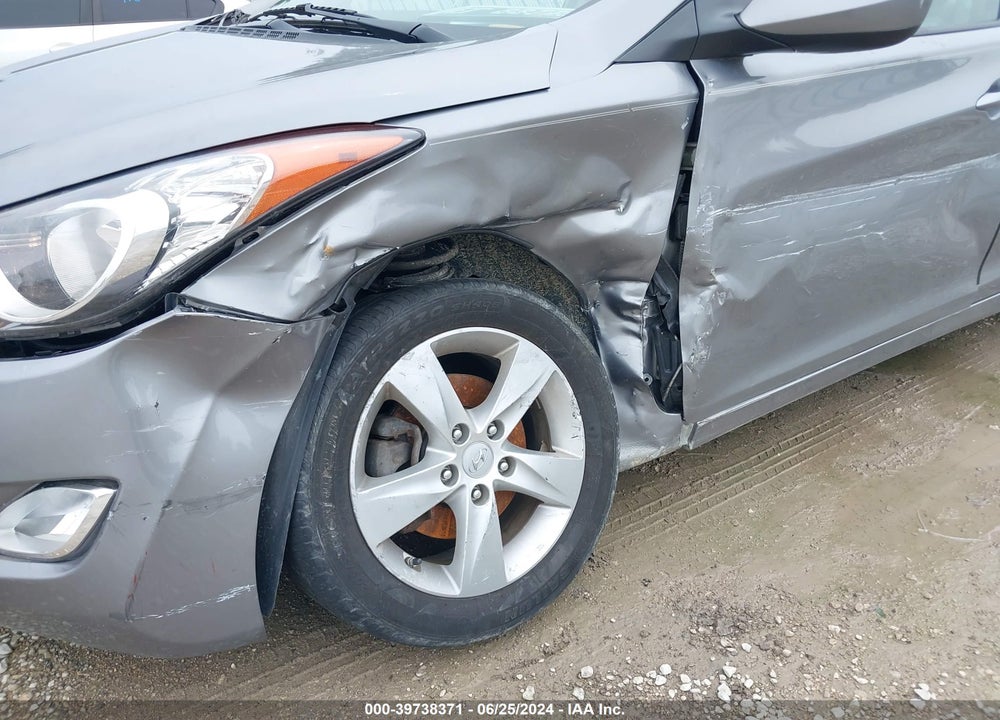 2013 HYUNDAI ELANTRA GLS VIN: KMHDH4AE8DU002181