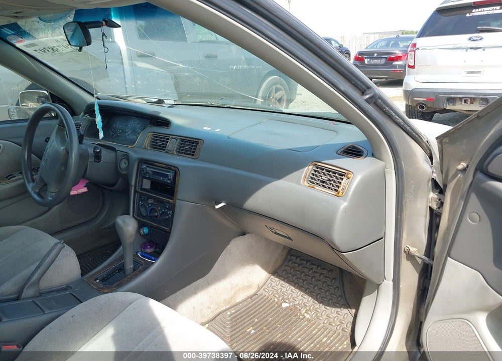 1999 TOYOTA CAMRY LE V6 VIN: 4T1BF22KXXU087700