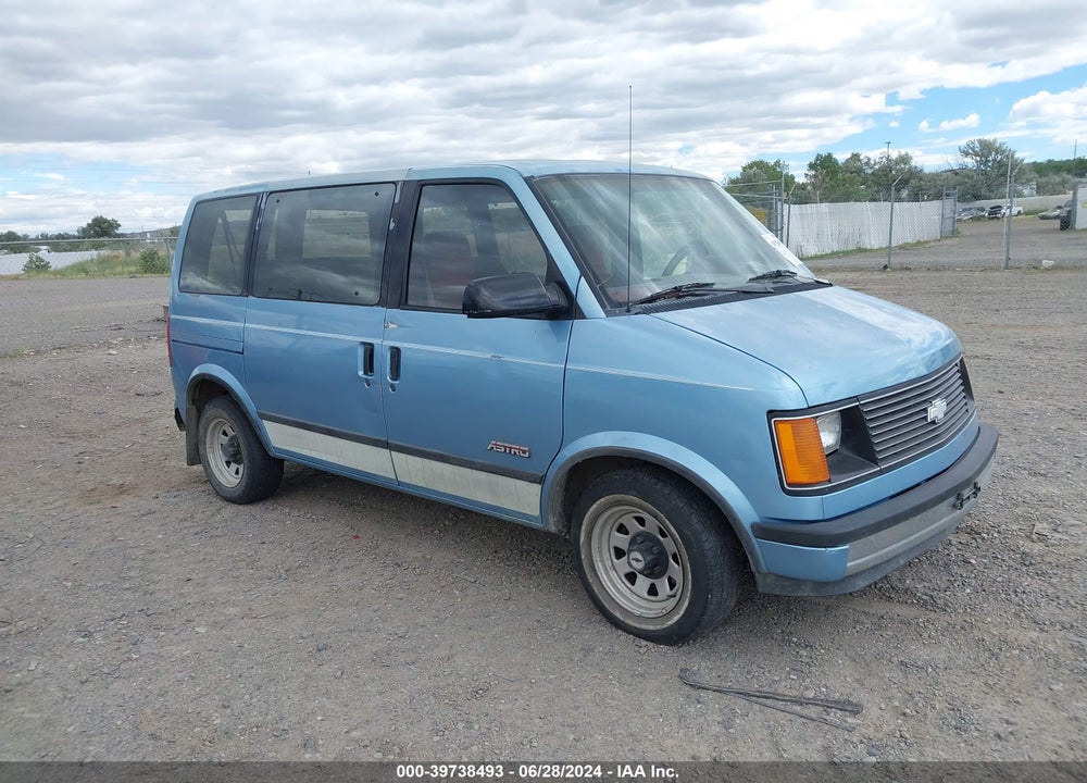 1989 CHEVROLET ASTRO VIN: 1GNDM15Z3KB238068