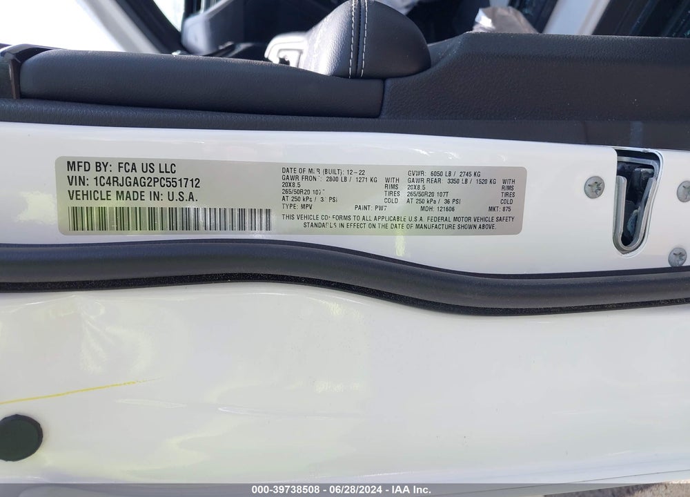 2023 JEEP GRAND CHEROKEE ALTITUDE 4X2 VIN: 1C4RJGAG2PC551712