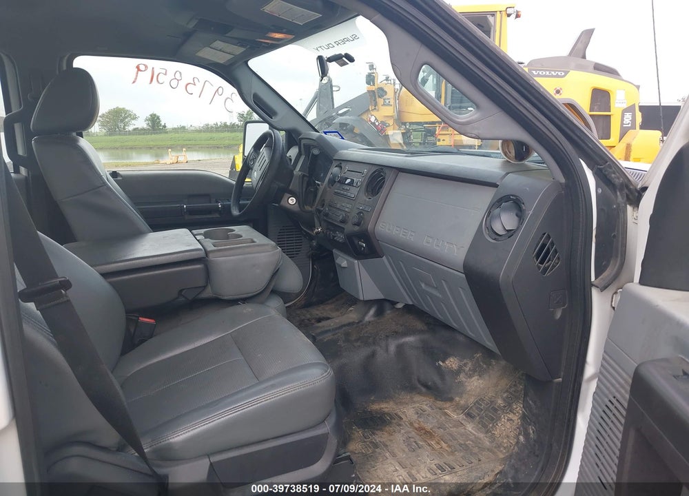 2015 FORD F-350 CHASSIS XL VIN: 1FD8W3GT6FEA56762