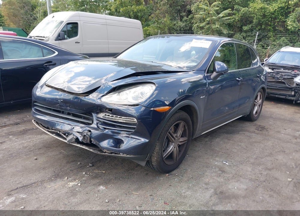 2013 PORSCHE CAYENNE DIESEL VIN: WP1AF2A25DLA35568