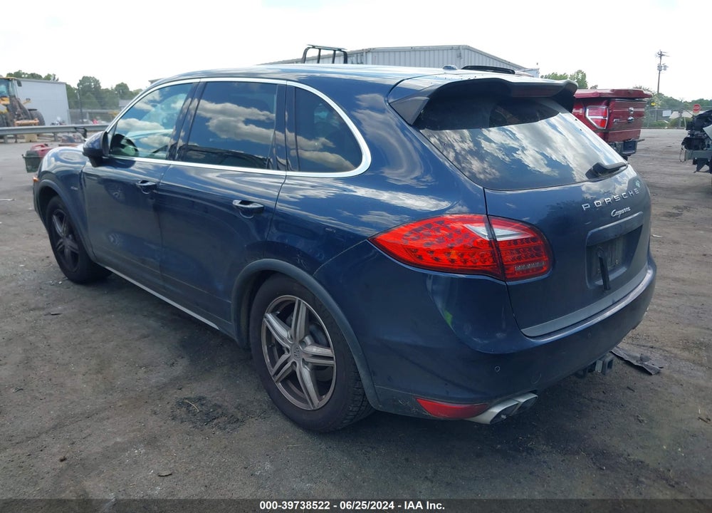 2013 PORSCHE CAYENNE DIESEL VIN: WP1AF2A25DLA35568