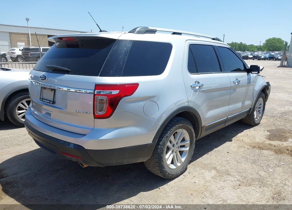 2015 FORD EXPLORER XLT VIN: 1FM5K7D8XFGC49278