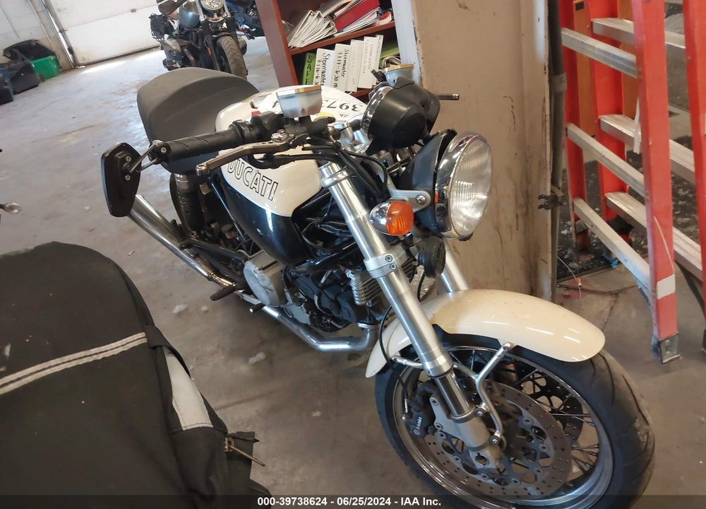 2007 DUCATI SPORTCLASSIC SPORT1000 VIN: ZDM1WABP77B008621
