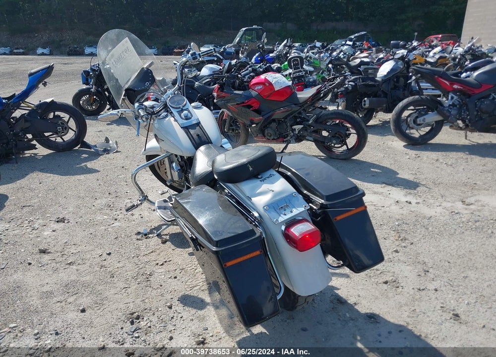 2002 HARLEY-DAVIDSON FLSTFI VIN: 1HD1BXB122Y035557