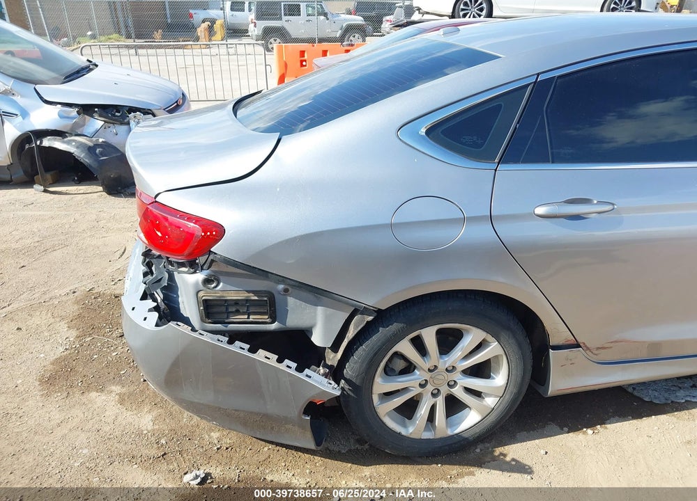 2016 CHRYSLER 200 LIMITED VIN: 1C3CCCAB4GN131617