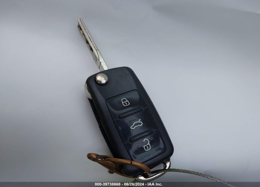 2012 VOLKSWAGEN JETTA 2.0L S VIN: 3VW2K7AJ4CM357201
