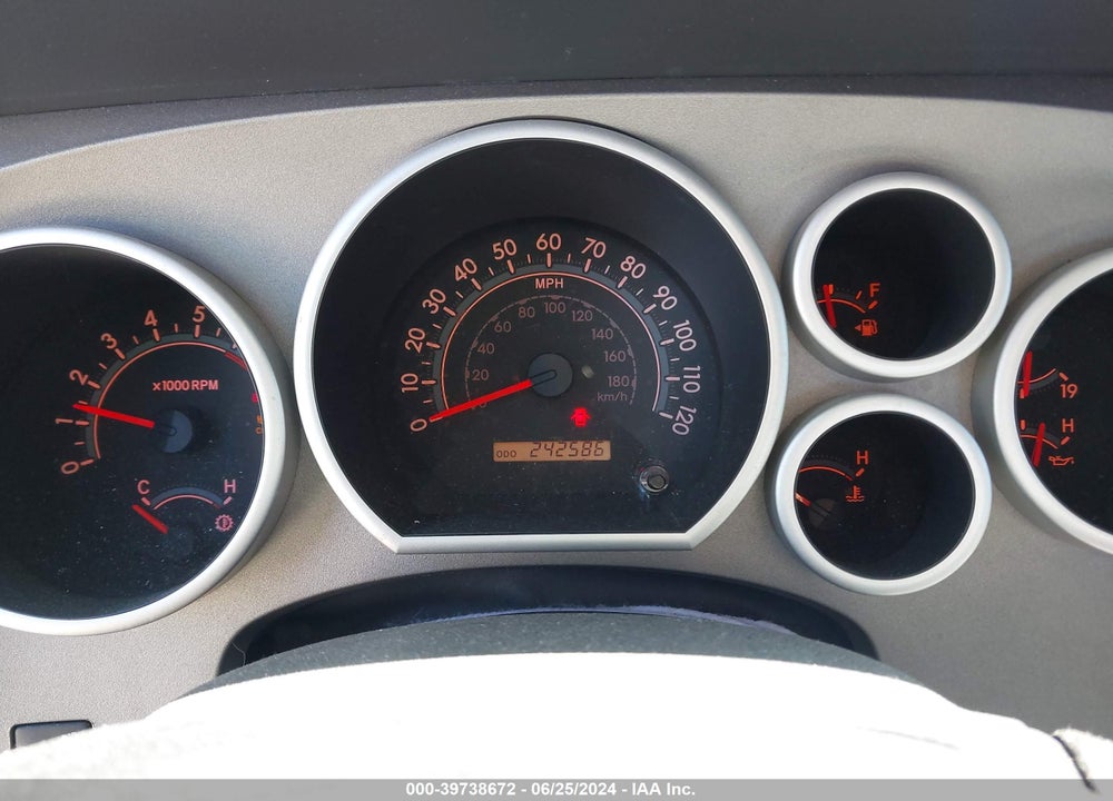 2010 TOYOTA TUNDRA GRADE 5.7L V8 VIN: 5TFUY5F18AX153306