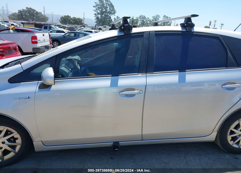 2015 TOYOTA PRIUS V TWO VIN: JTDZN3EU2FJ029914