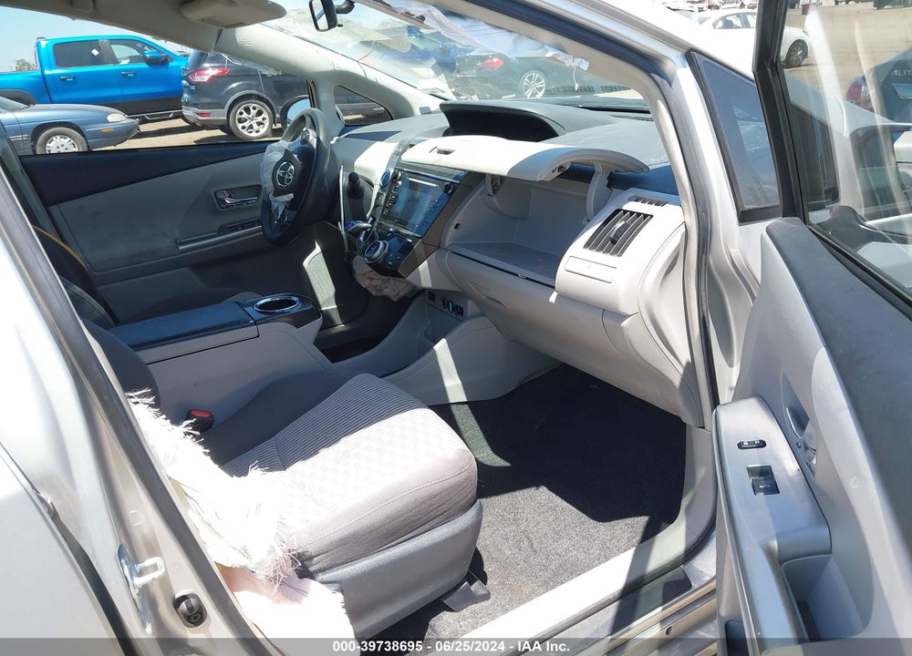 2015 TOYOTA PRIUS V TWO VIN: JTDZN3EU2FJ029914