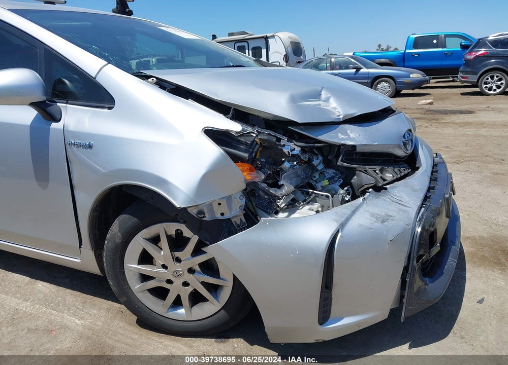 2015 TOYOTA PRIUS V TWO VIN: JTDZN3EU2FJ029914