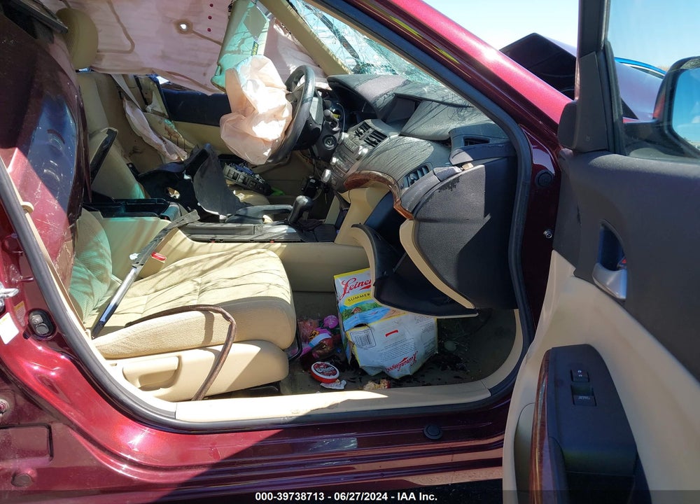 2011 HONDA ACCORD 2.4 EX VIN: 1HGCP2F76BA132171