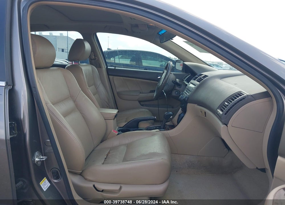 2007 HONDA ACCORD VIN: 1HGCM56837A143865