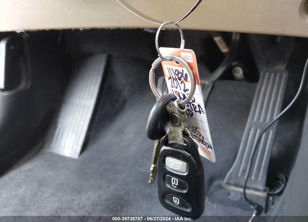 2012 HYUNDAI ELANTRA GLS (ULSAN PLANT) VIN: KMHDH4AE3CU427922