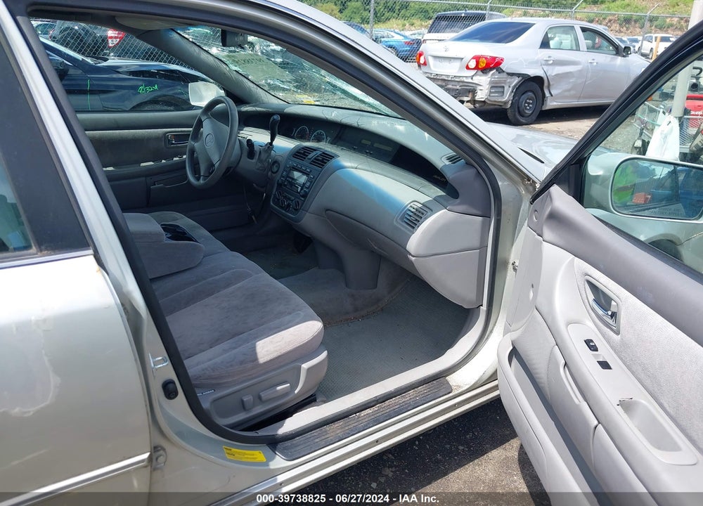 2000 TOYOTA AVALON XL VIN: 4T1BF28B9YU046516