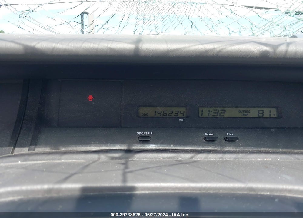 2000 TOYOTA AVALON XL VIN: 4T1BF28B9YU046516