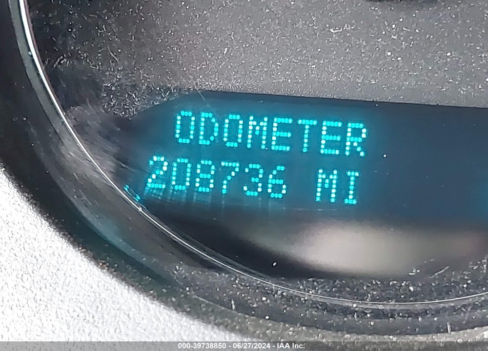 2011 CHEVROLET TAHOE LS VIN: 1GNSCAE07BR167735