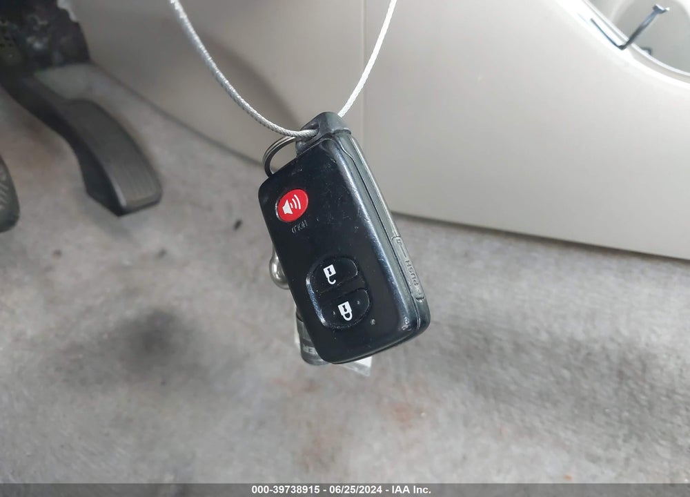 2011 TOYOTA PRIUS THREE VIN: JTDKN3DU4B0262390