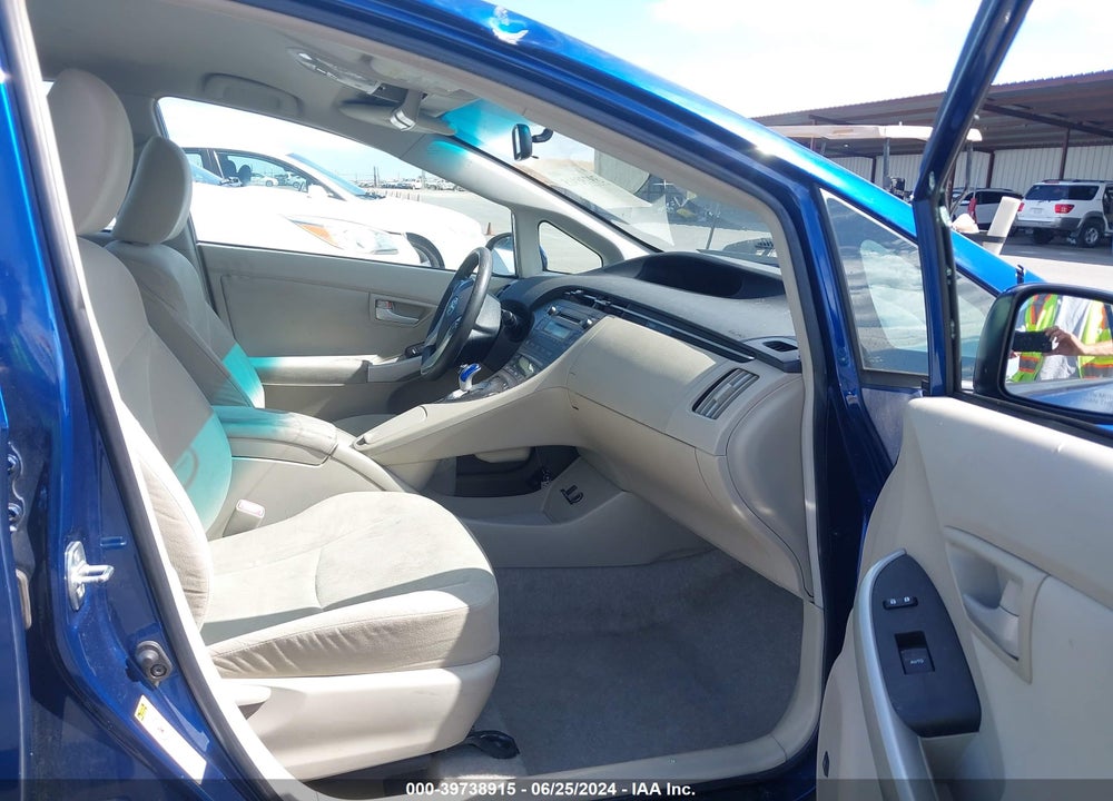 2011 TOYOTA PRIUS THREE VIN: JTDKN3DU4B0262390