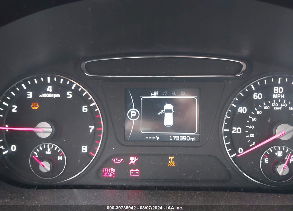 2016 KIA SORENTO 2.4L LX VIN: 5XYPGDA31GG048086