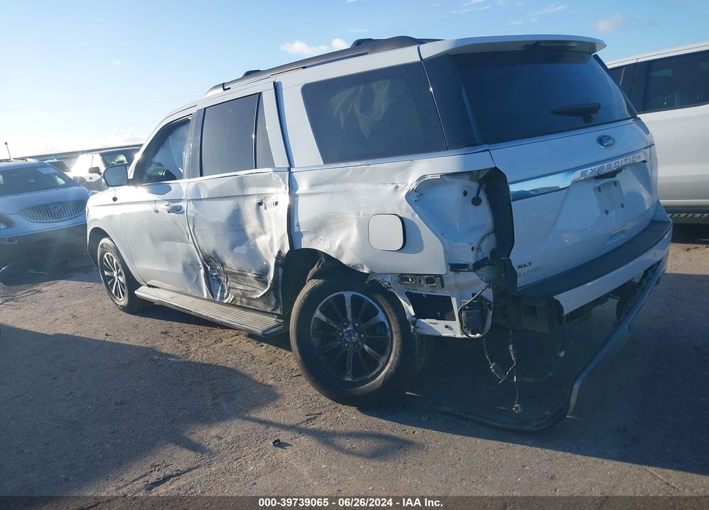 2021 FORD EXPEDITION XLT VIN: 1FMJU1HT0MEA39334