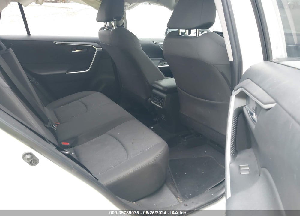 2020 TOYOTA RAV4 XLE VIN: JTMW1RFV3LD521791