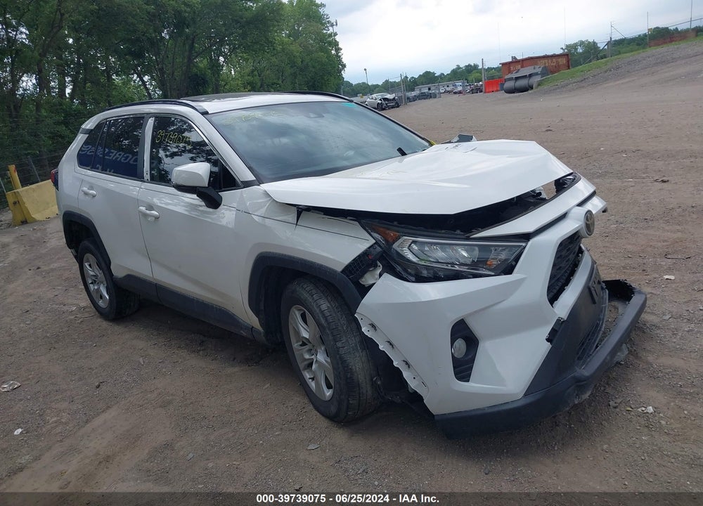 2020 TOYOTA RAV4 XLE VIN: JTMW1RFV3LD521791