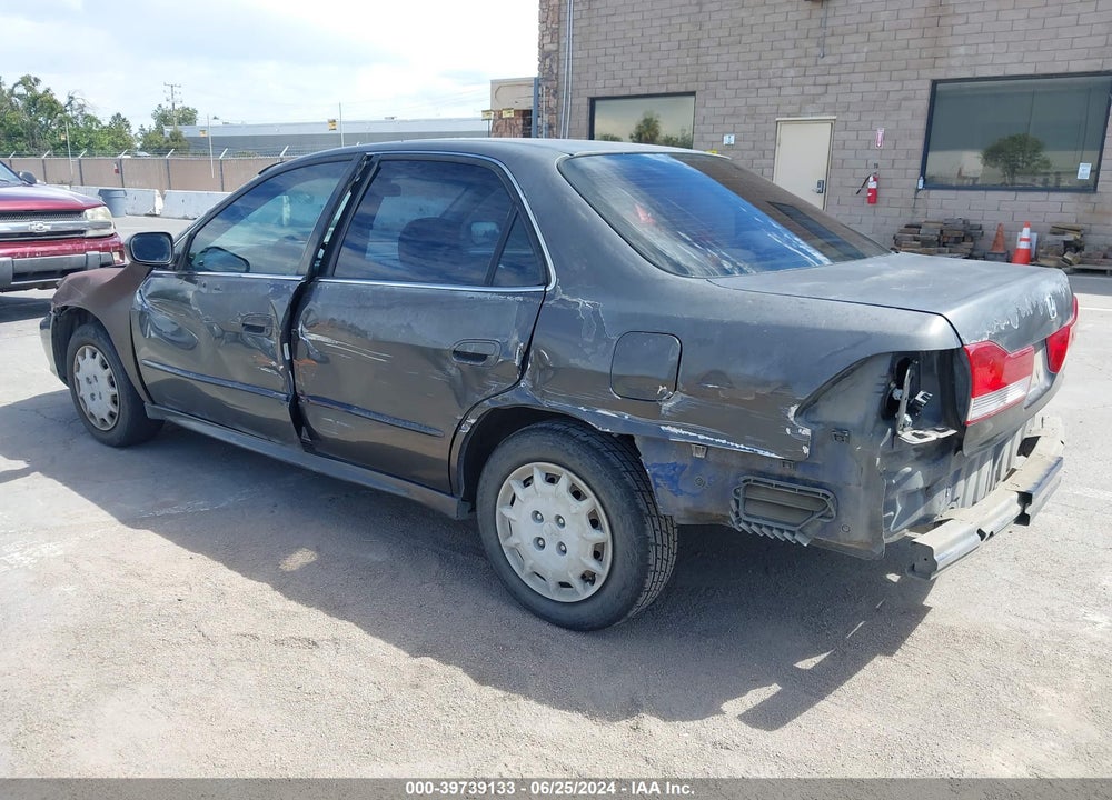 2001 HONDA ACCORD 2.3 LX VIN: 1HGCG66551A118556