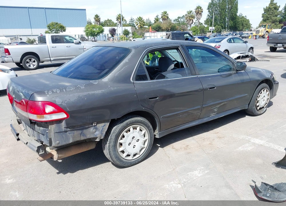 2001 HONDA ACCORD 2.3 LX VIN: 1HGCG66551A118556