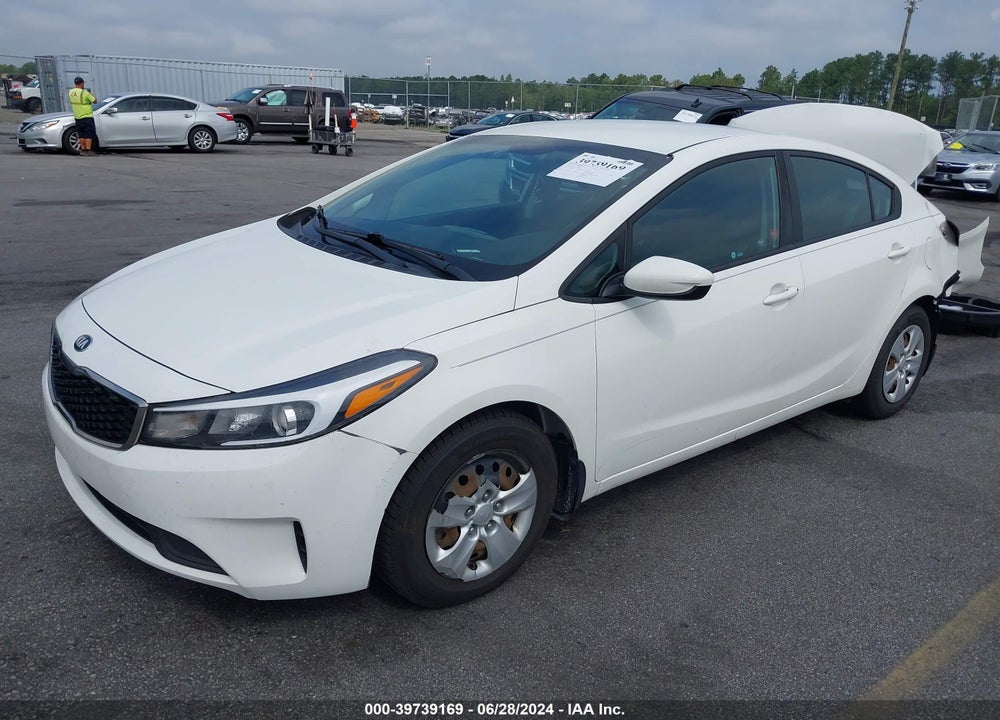 2018 KIA FORTE LX VIN: 3KPFK4A70JE168561