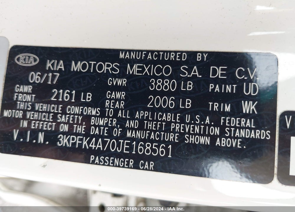 2018 KIA FORTE LX VIN: 3KPFK4A70JE168561
