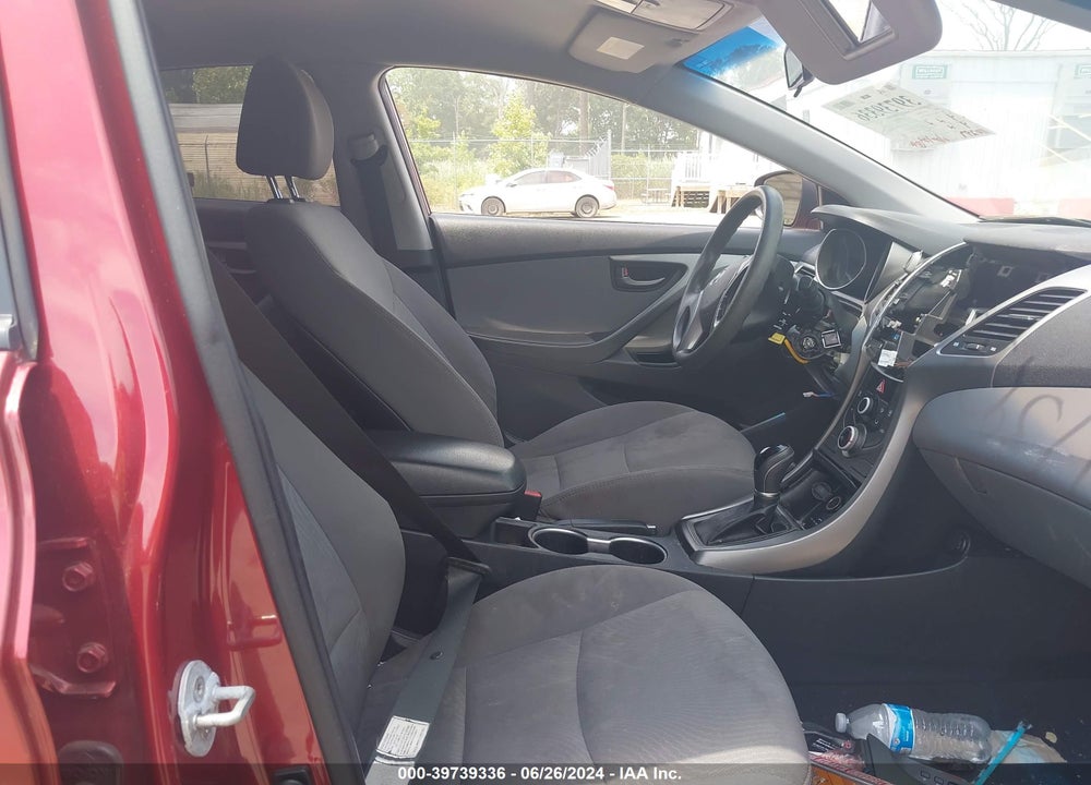 2016 HYUNDAI ELANTRA SE VIN: 5NPDH4AE3GH711250