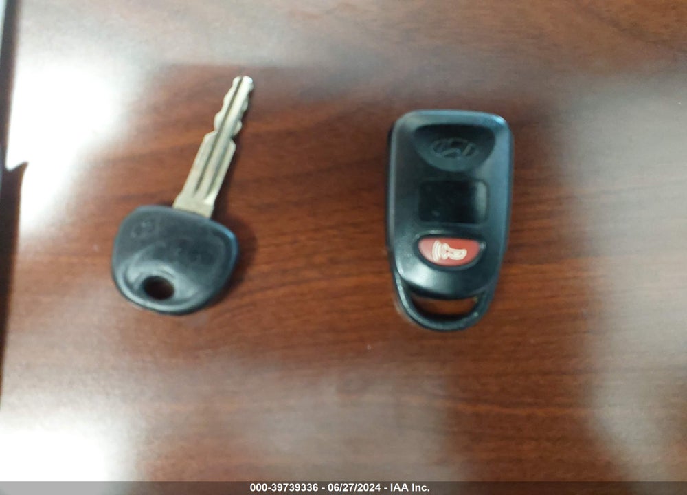 2016 HYUNDAI ELANTRA SE VIN: 5NPDH4AE3GH711250