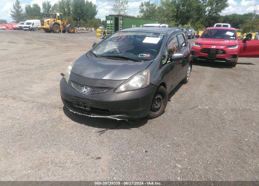 2012 HONDA FIT VIN: JHMGE8H33CS003981