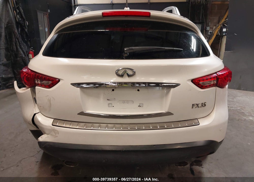 2012 INFINITI FX35 VIN: JN8AS1MW1CM151921