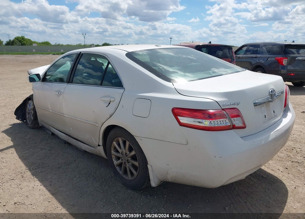 2011 TOYOTA CAMRY XLE VIN: 4T1BF3EK5BU762718