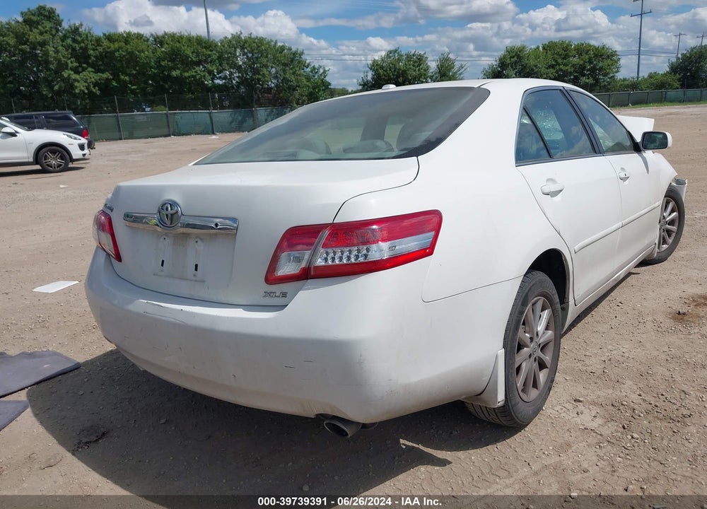 2011 TOYOTA CAMRY XLE VIN: 4T1BF3EK5BU762718