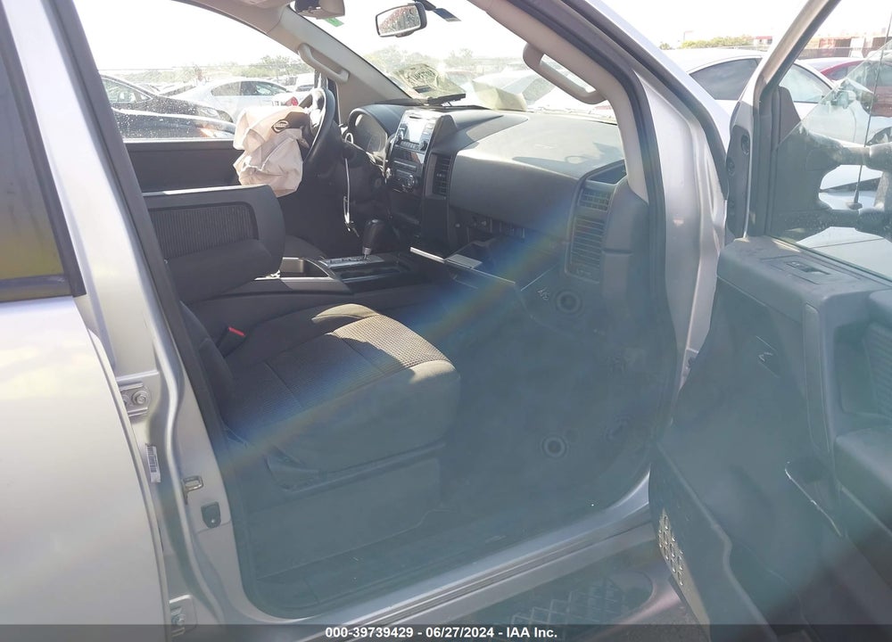 2013 NISSAN TITAN SV VIN: 1N6BA0ED0DN305604