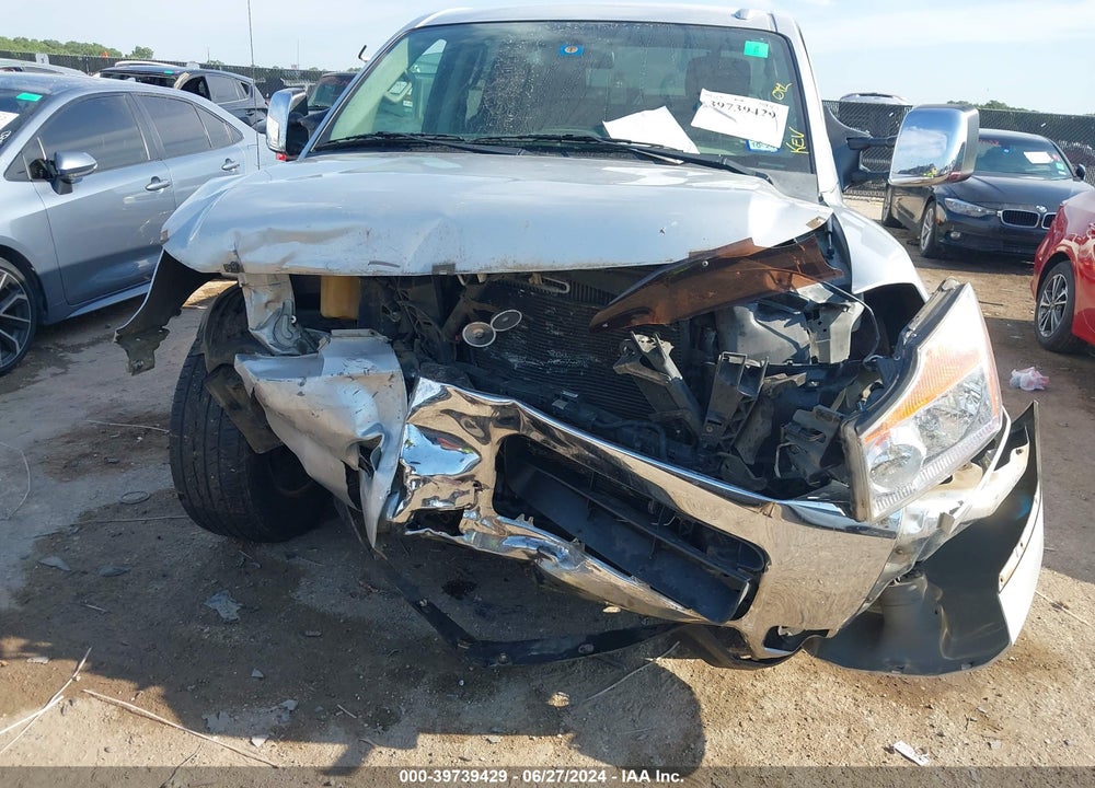 2013 NISSAN TITAN SV VIN: 1N6BA0ED0DN305604