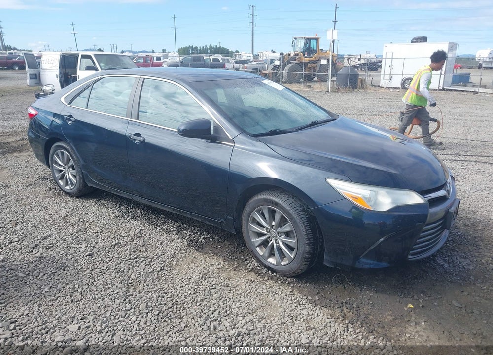 2016 TOYOTA CAMRY XLE VIN: 4T4BF1FK9GR563980