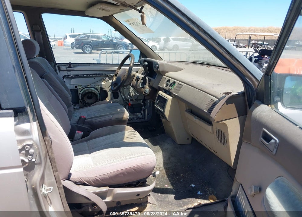 1994 MAZDA MPV WAGON VIN: JM3LV5211R0610768