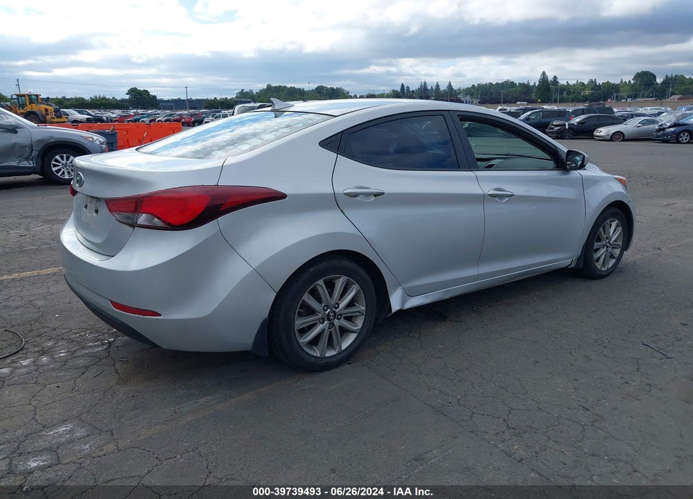 2015 HYUNDAI ELANTRA SE VIN: 5NPDH4AE2FH620467