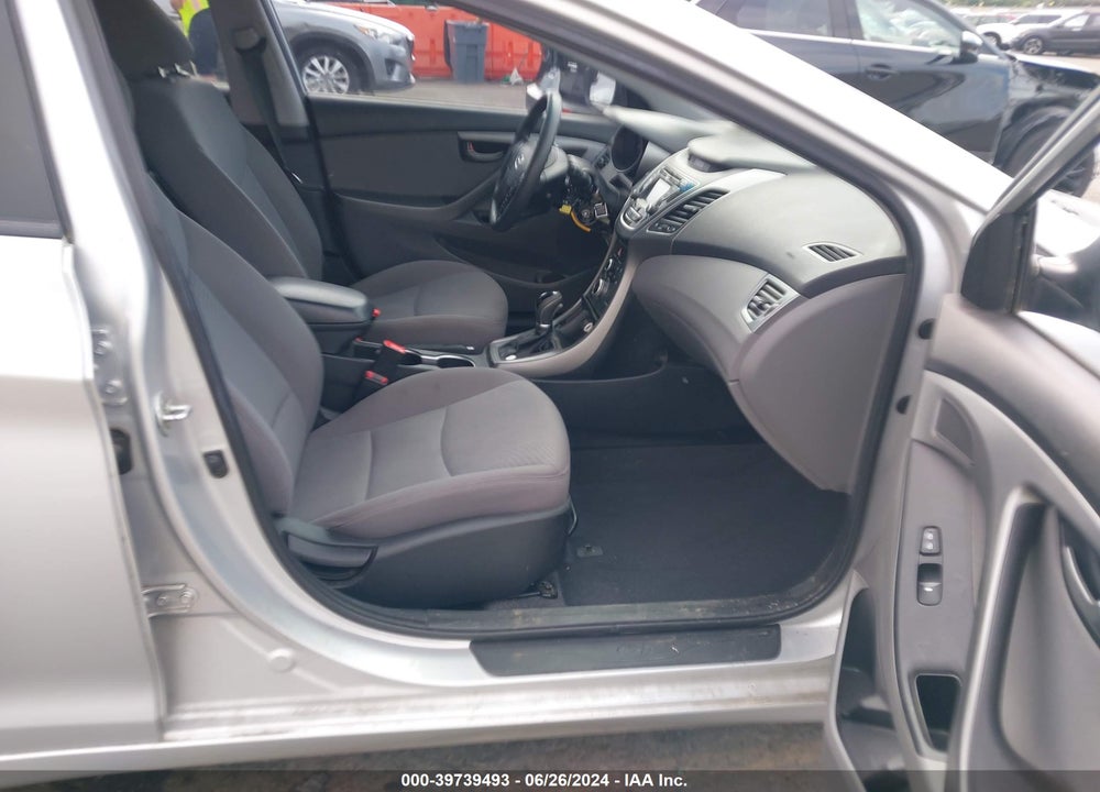2015 HYUNDAI ELANTRA SE VIN: 5NPDH4AE2FH620467