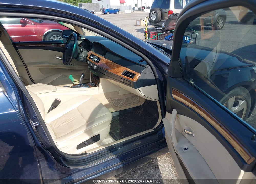 2008 BMW 528I VIN: WBANU53538CT06339
